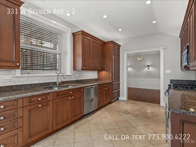 Foto del edificio - 331 W Belden Ave