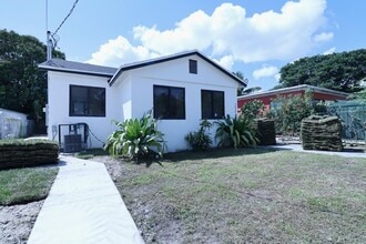 Building Photo - 6825 NW 5th Ct