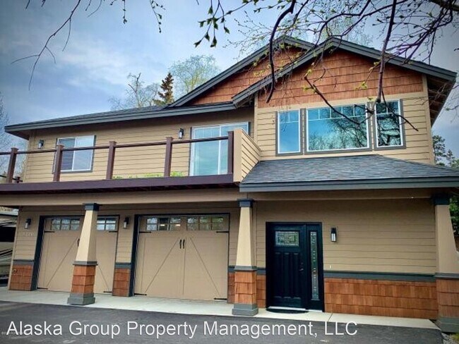 Building Photo - 2 br, 1 bath House - 5210 Woodhaven Ave