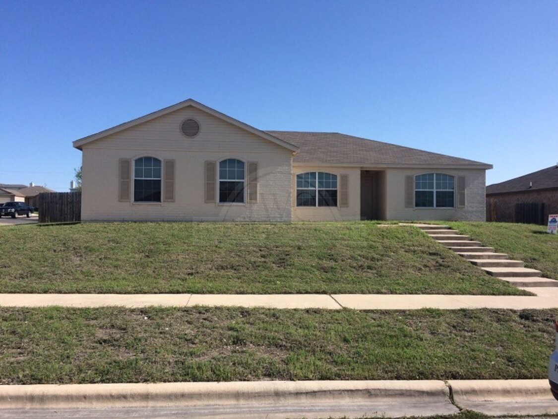 Foto principal - **First Month Free**3709 Frigate, Killeen