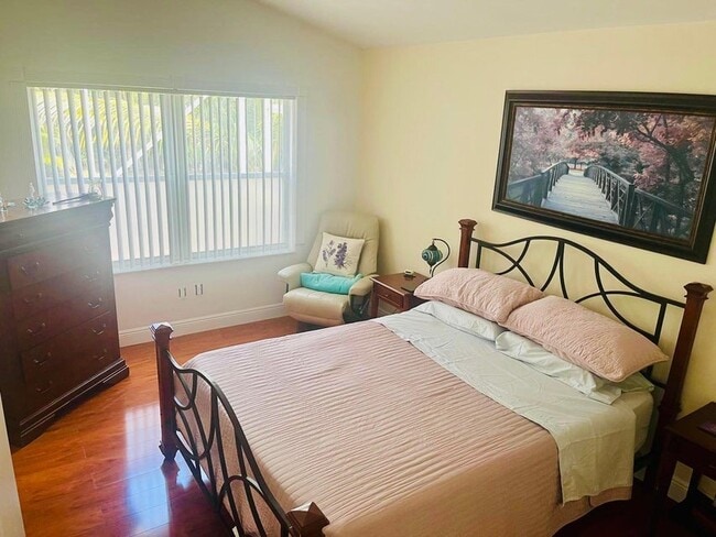 Foto del edificio - 6817 Barnwell Dr