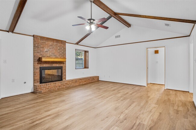 Building Photo - 59 Artesian Oaks Dr