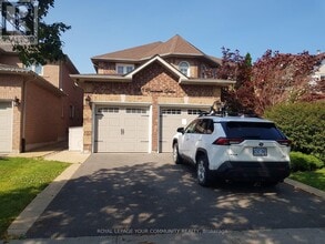 Building Photo - 198 Roseheath Dr