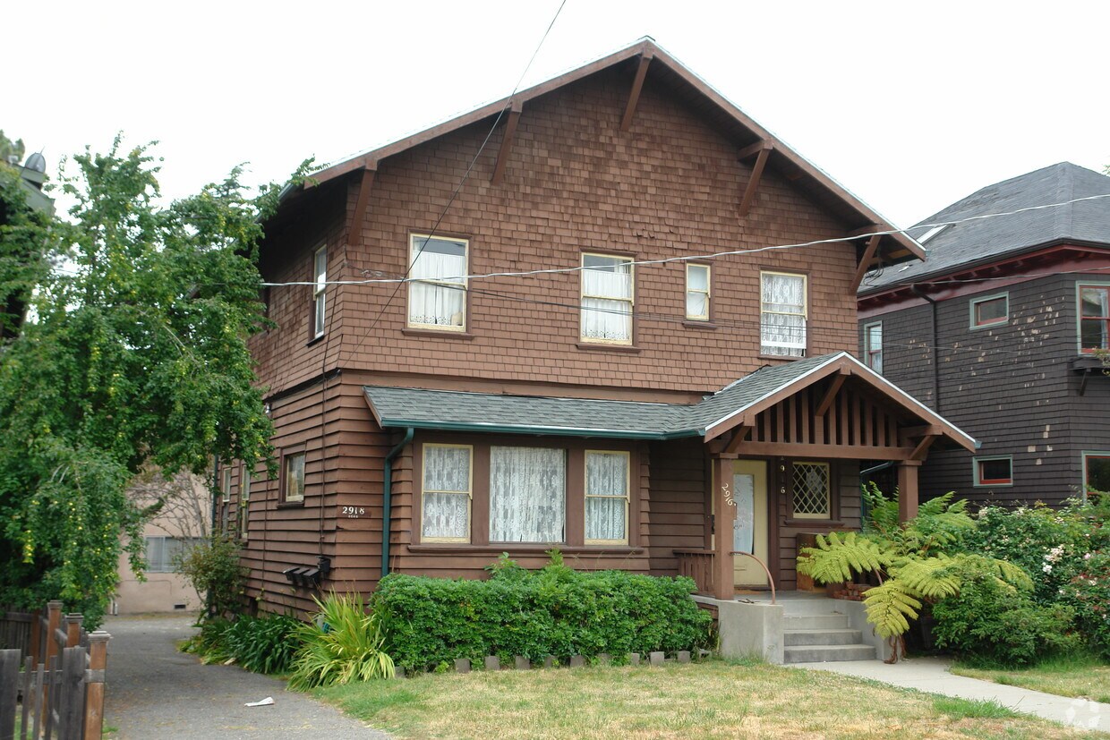 Building Photo - 2916-2918 Hillegas Ave