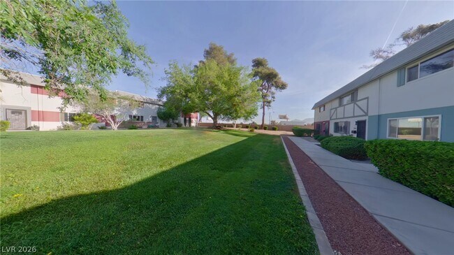 Foto del edificio - 210 Greenbriar Townhouse Way