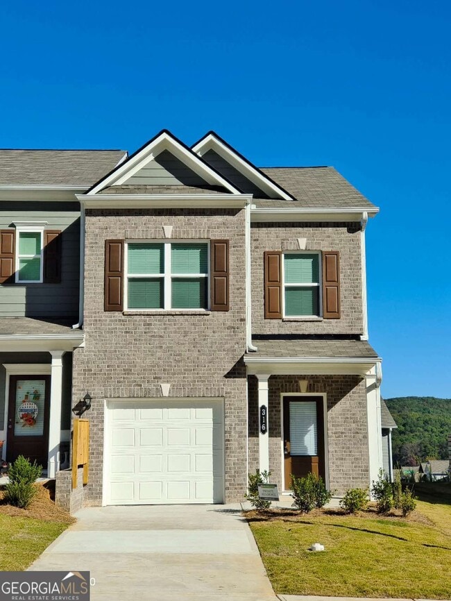 Building Photo - 316 Skye Ln