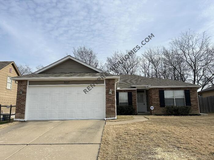 Primary Photo - 3021 Village Dr. Catoosa OK 74015