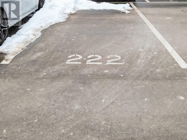 Building Photo - 470 Dundas St E