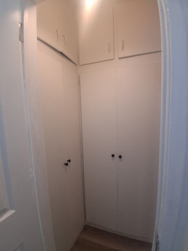 Building Photo - 501 N Avenue 50