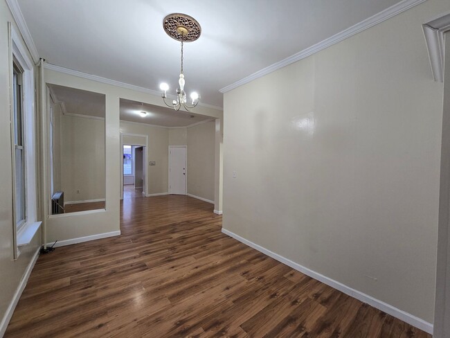 Foto del edificio - 127 N 12th St