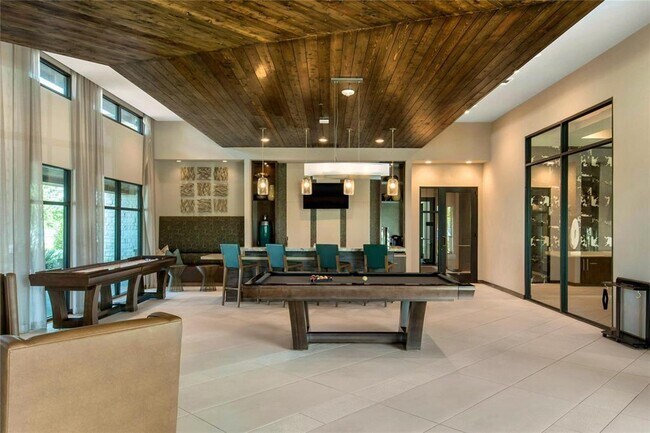 Foto del edificio - 4221 Old Denton Rd