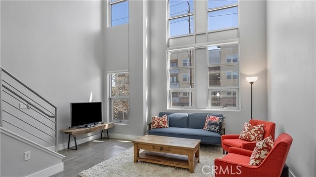 Building Photo - 728 N Santiago St