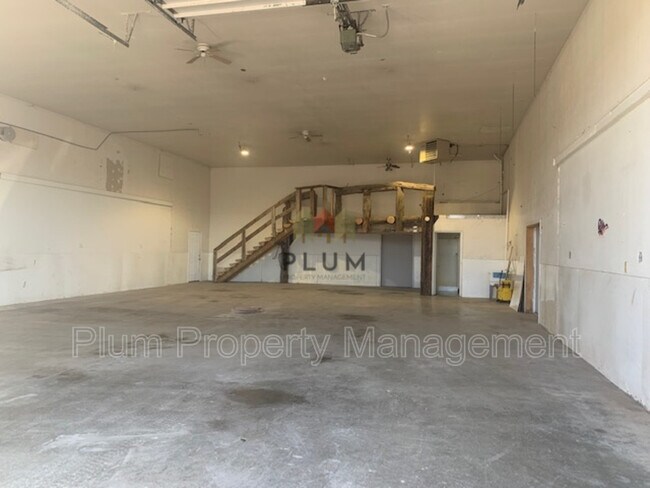 Building Photo - 23500 Huson Rd