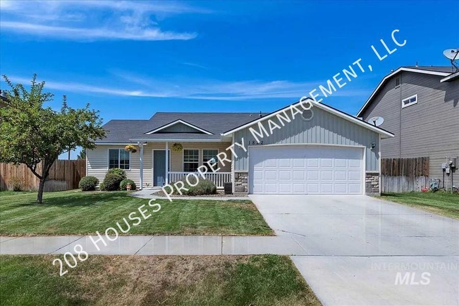 Meticulously Maintained SingleLevel Home House for Rent in Meridian