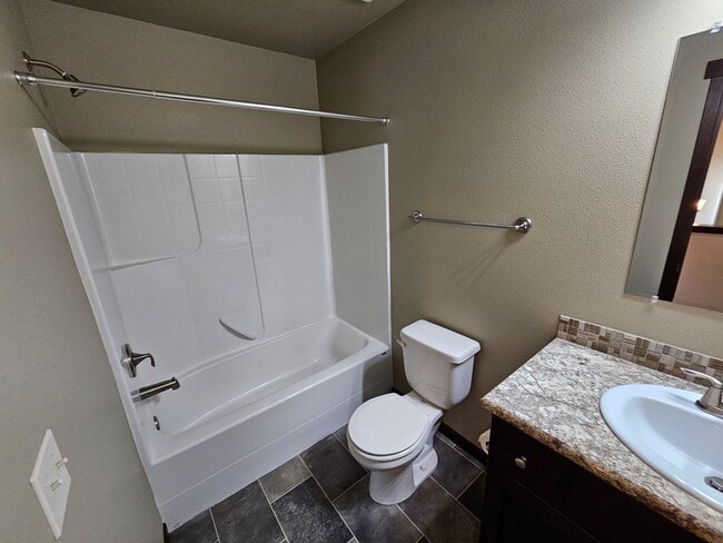 Foto del edificio - 713 Park Ln