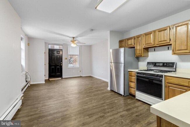 Foto del edificio - 2220 Almond St