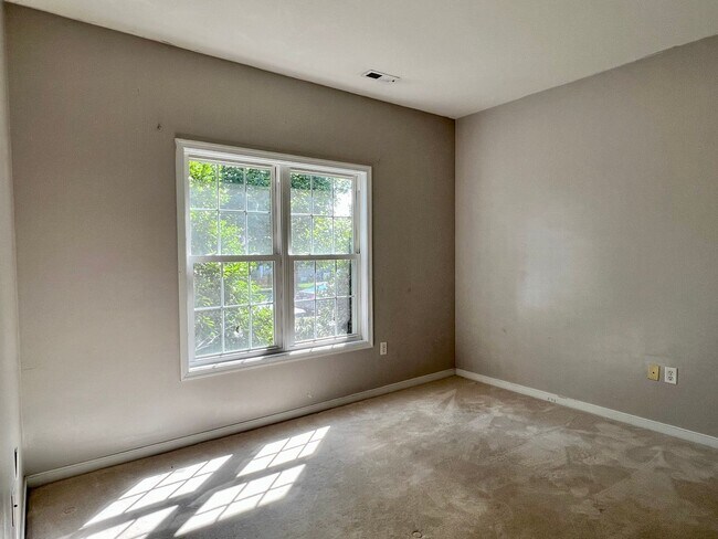 Foto del edificio - 14448 Ashleyville Ln
