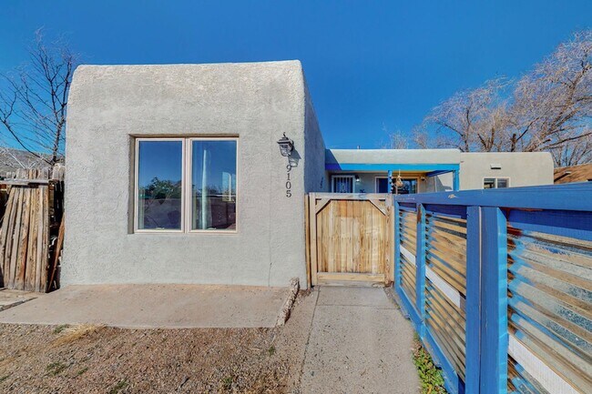Foto del edificio - Charming NE Heights 3 Bedroom 2 Bath