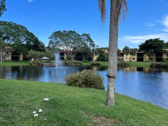 Foto del edificio - 848 SW 9th St Cir