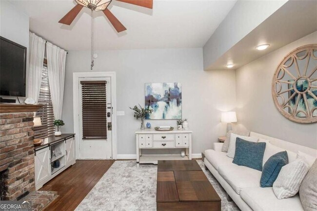 Foto del edificio - 952 Myrtle St NE