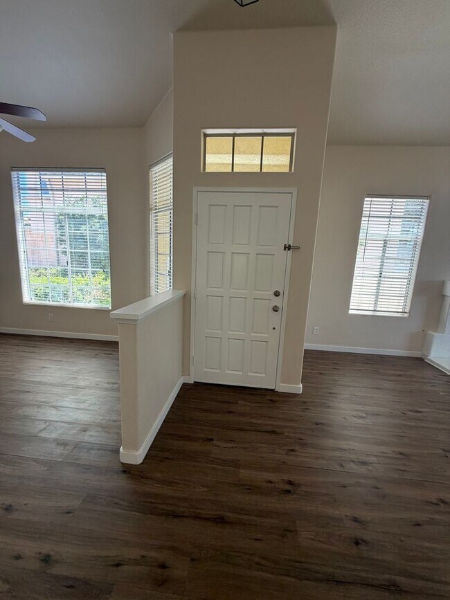 Building Photo - BEAUTIFULLY UPDATED RANCHO SAN DIEGO 3 BEDROOM HOME