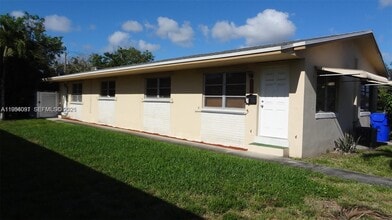 Building Photo - 2212 Johnson St