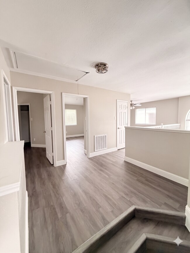 Foto del edificio - 6945 Hickory Creek
