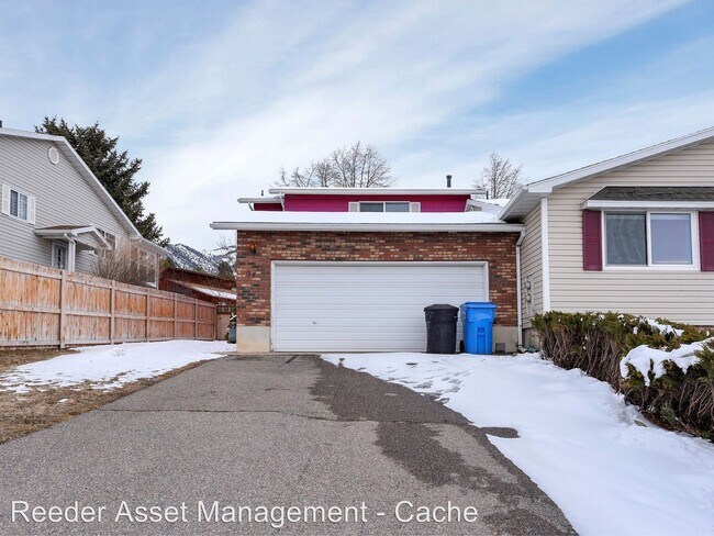 Foto del edificio - 3 br, 2.5 bath House - 94 South 1000 East