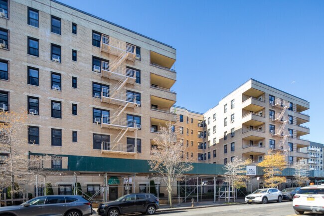 Foto del edificio - 2 W End Ave