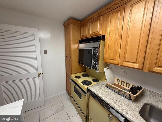 Foto del edificio - 1325 18th St NW