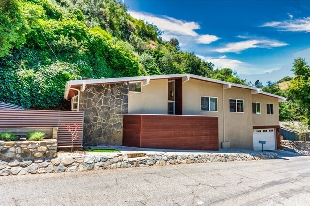 Building Photo - 708 Country Club Dr
