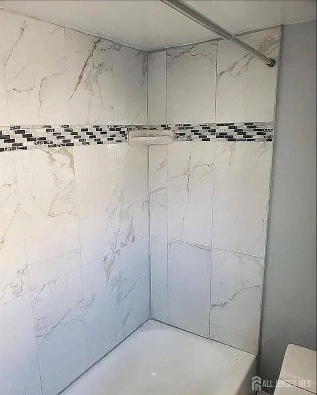 Building Photo - 14-16-16 Kearney St