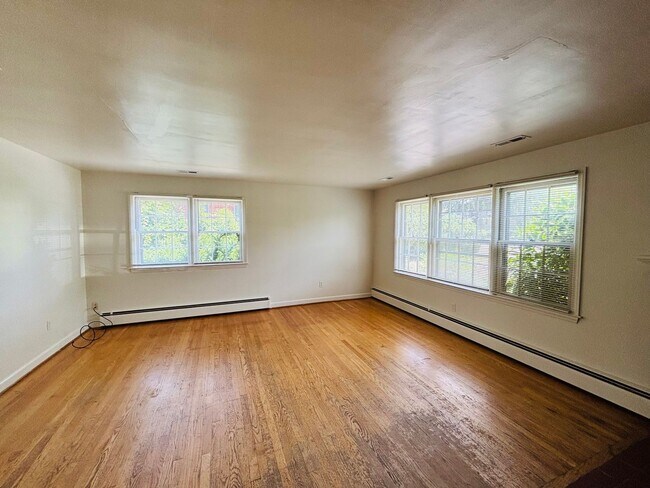 Foto del edificio - 3 Bedroom, 2.5 Bath House