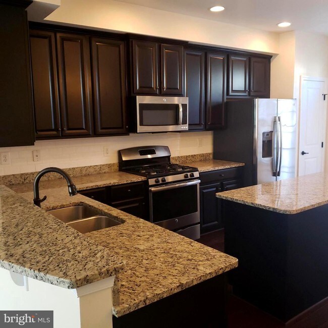 Foto del edificio - 7313 Old Calvary Rd