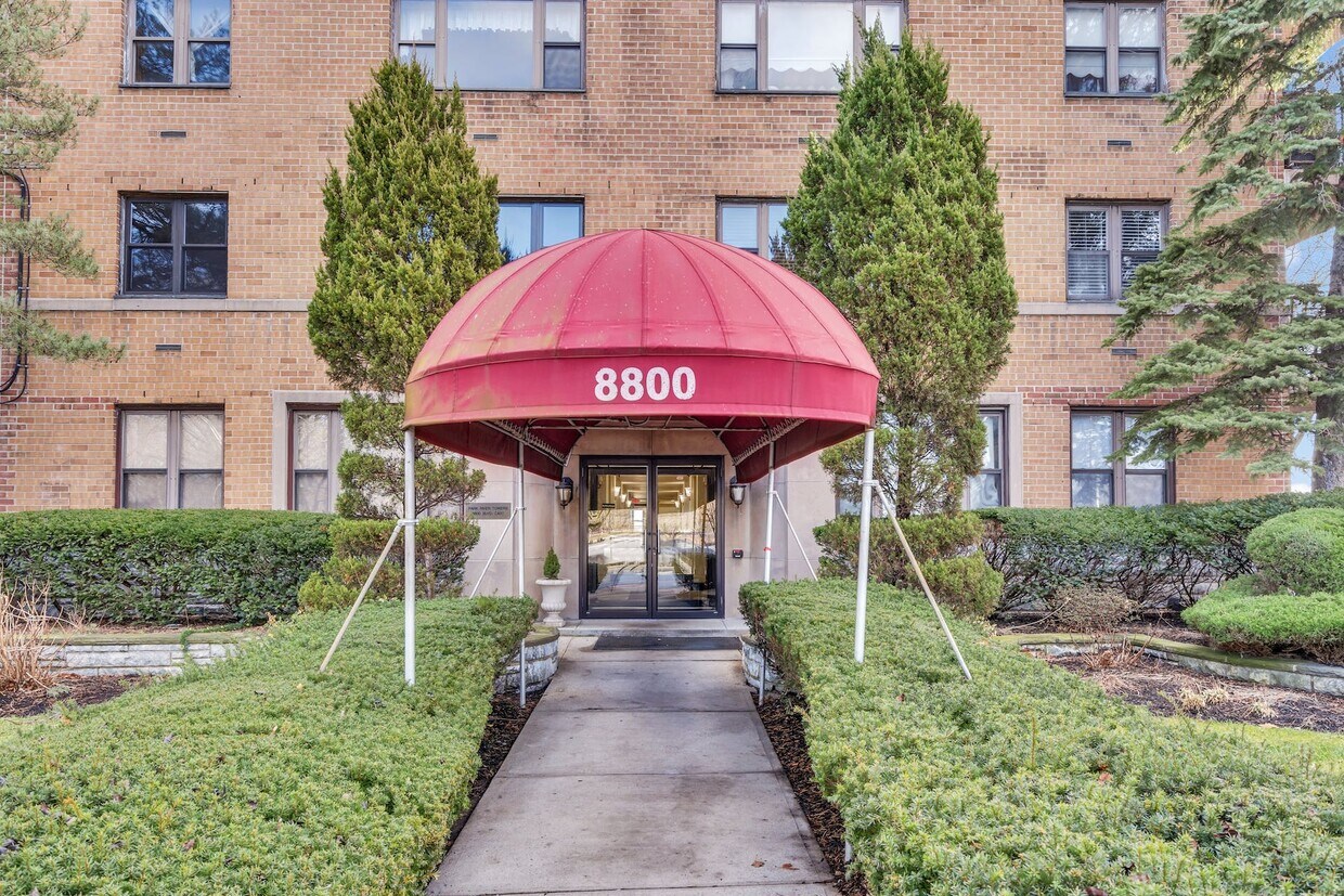 8800 Boulevard E Unit 6C, North Bergen, NJ 07047 Room for Rent in