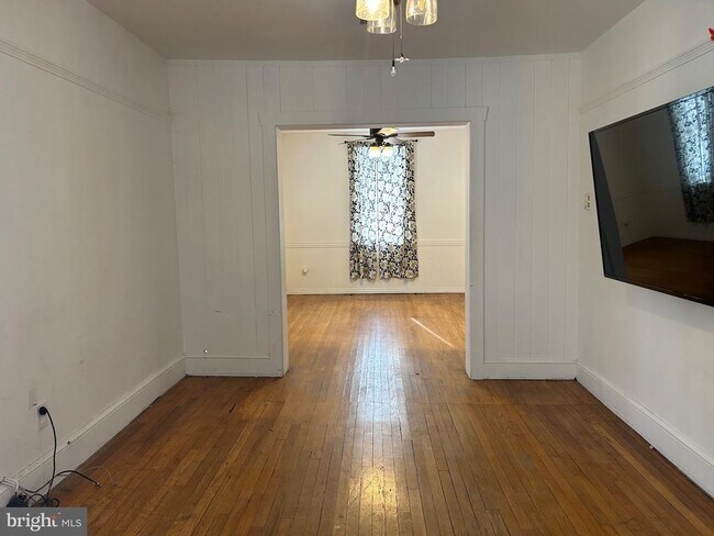 Building Photo - 614 Meetinghouse Rd
