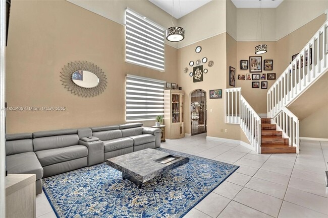 Foto del edificio - 16408 Sapphire Pl