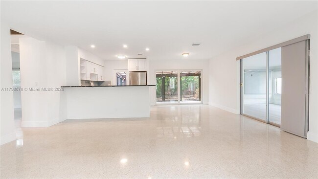 Foto del edificio - 4512 Sea Grape Dr