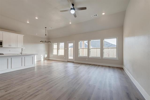 Building Photo - 100 Hackberry Ln
