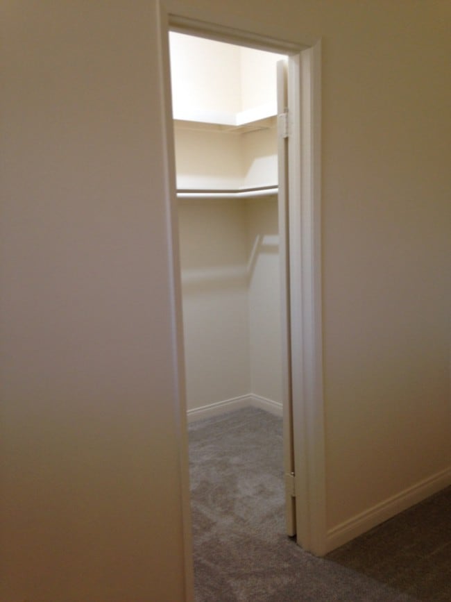 14607 Erwin St Unit 311, Los Angeles, CA 91411 Condo for Rent in Los