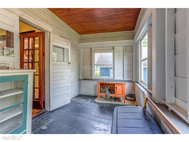 Building Photo - 4 br, 2 bath House - 985 Jessie St