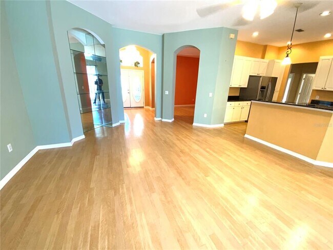 Foto del edificio - 1829 S Ridge Dr