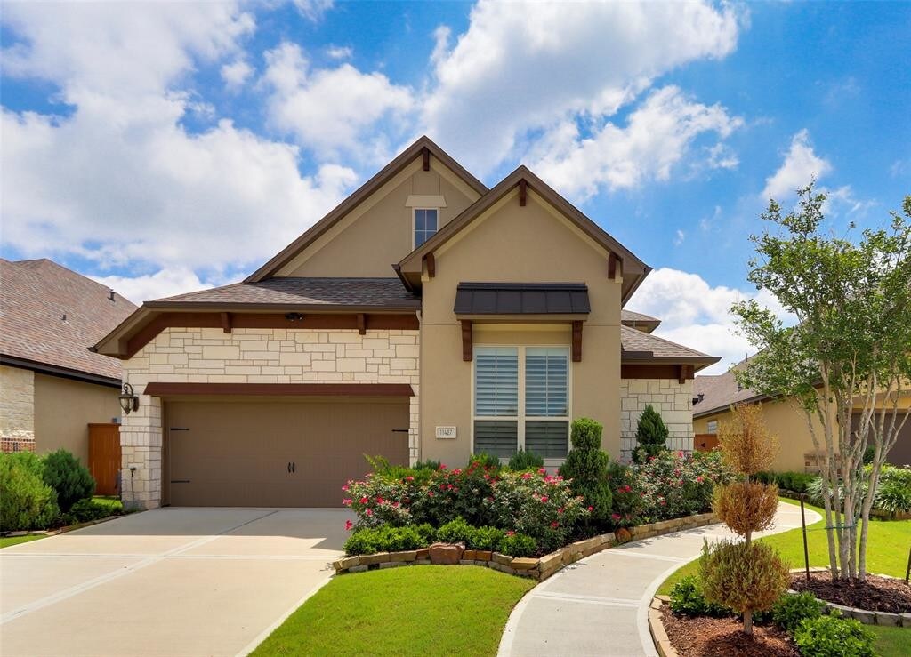 Primary Photo - 11427 Robillard Way