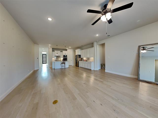 Foto del edificio - 721 Precious Dr