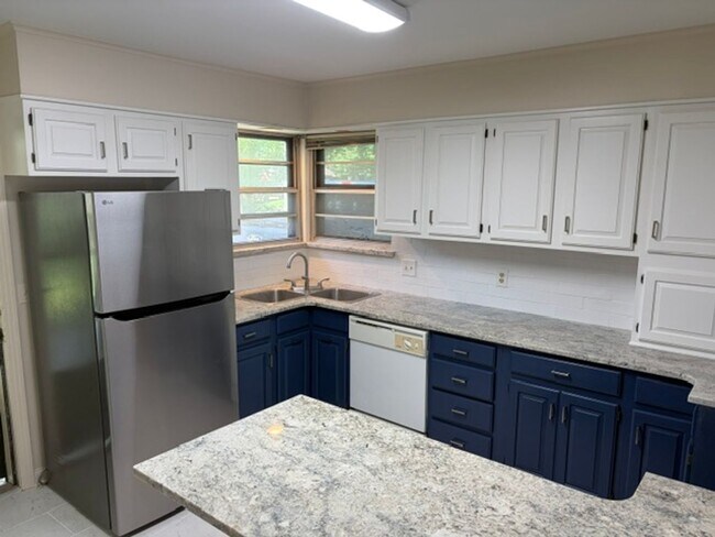 Foto del edificio - Gorgeous 3 Bedroom Remodeled Home