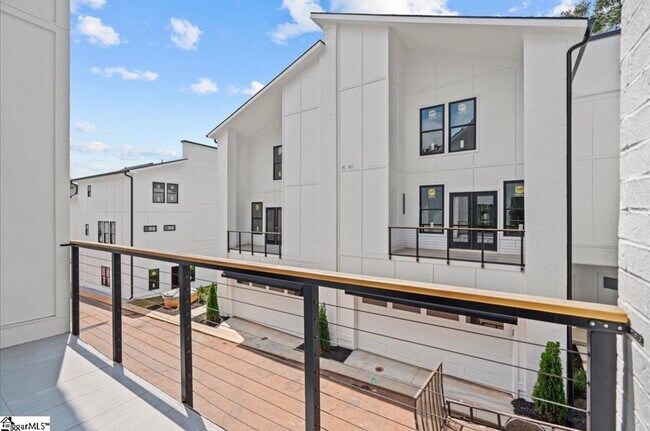 Building Photo - 112 Lepak Ln