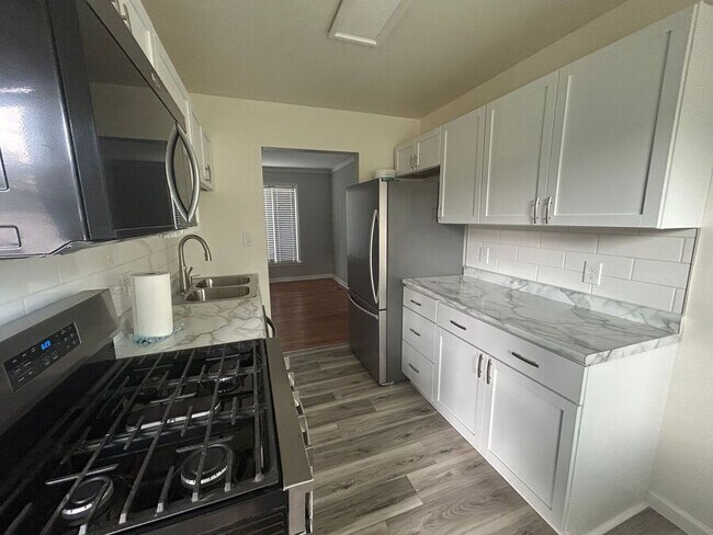 Building Photo - 1336 Goulson-