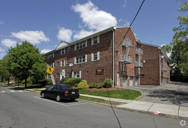 Building Photo - Brookside Apartments