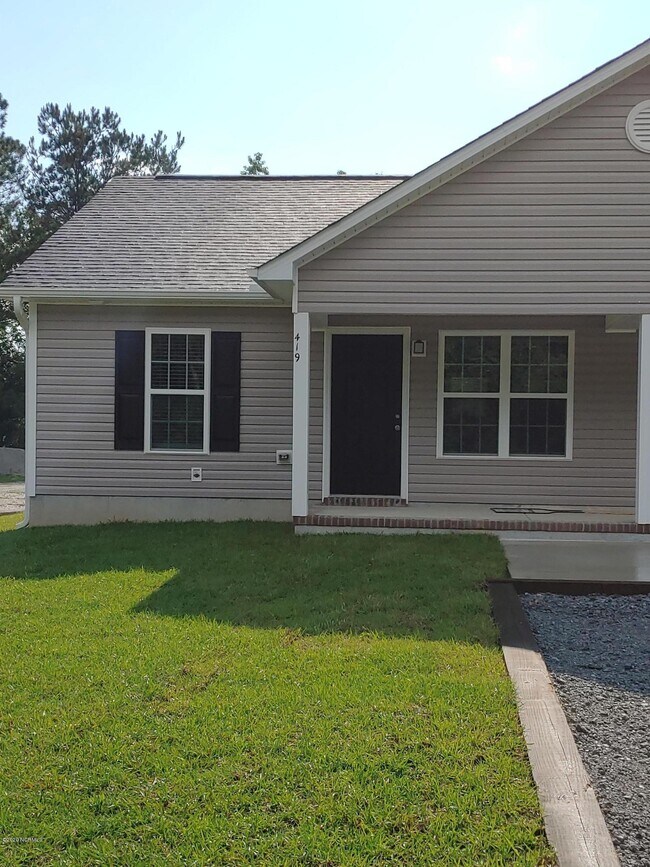 Building Photo - 419 Belgrade-Swansboro Rd