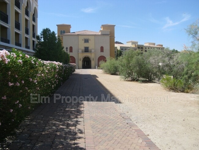 Foto del edificio - 29 Montelago Blvd
